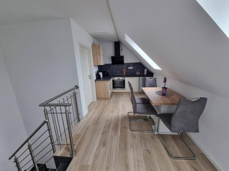 New & Modern Apartment Near Duesseldorf Вілліх Екстер'єр фото
